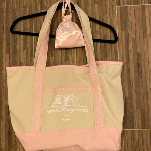 ReGift!! NWOT Santa Margherita tote bag-18”x 14” - Picture 1 of 4